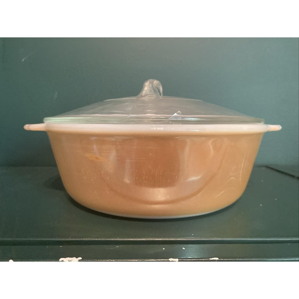 Vintage Anchor Hocking Fire King‎ Peach Luster 2 Quart Casserole Dish & Lid